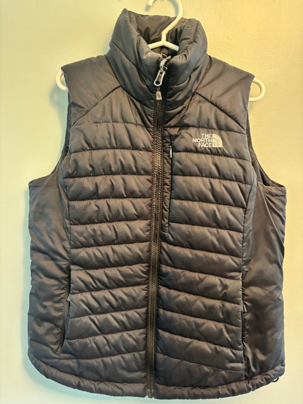 The North Face PrimaLoft puffer vest XS, Black